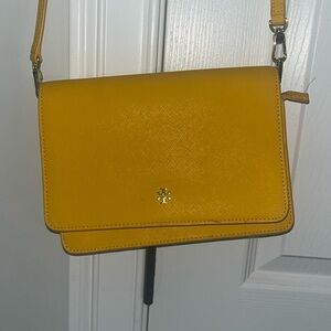 Yellow Tory Burch crossbody purse!